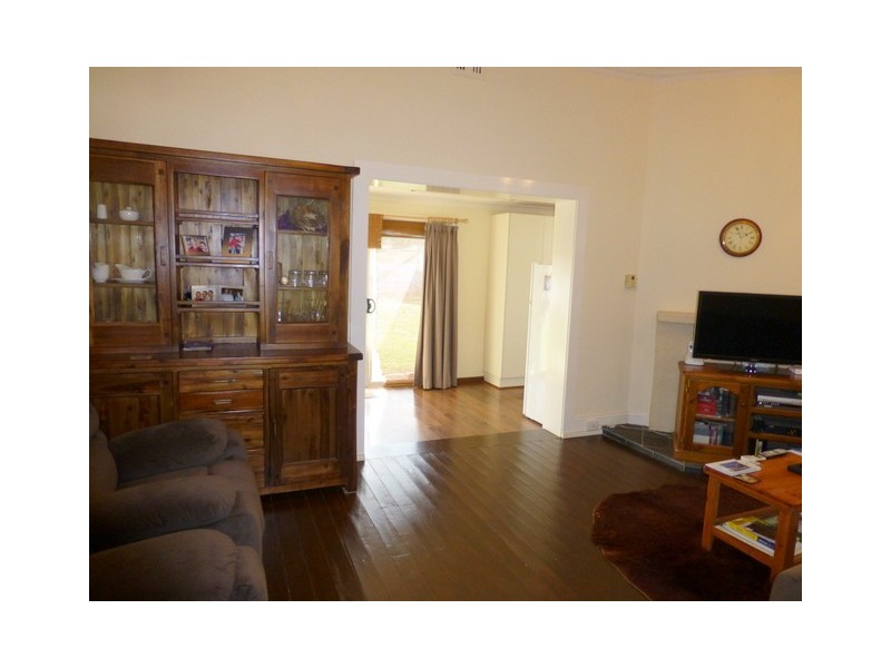 2 Mill Street, Parkes NSW 2870