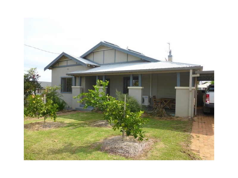 2 Mill Street, Parkes NSW 2870