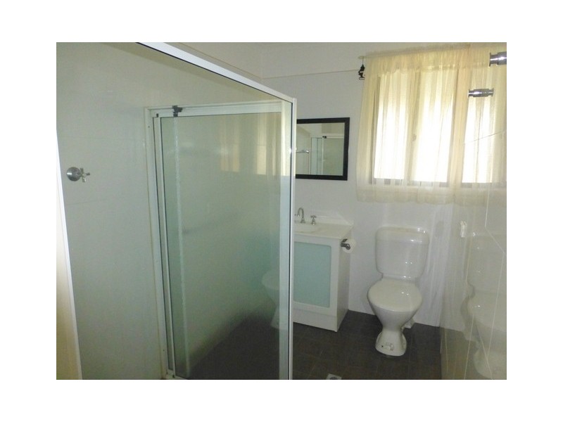 7 Moon Crescent, Parkes NSW 2870
