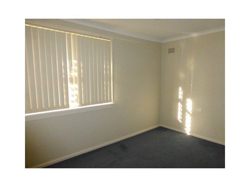7 Moon Crescent, Parkes NSW 2870