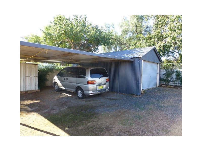 53 Caswell Street, Peak Hill NSW 2869
