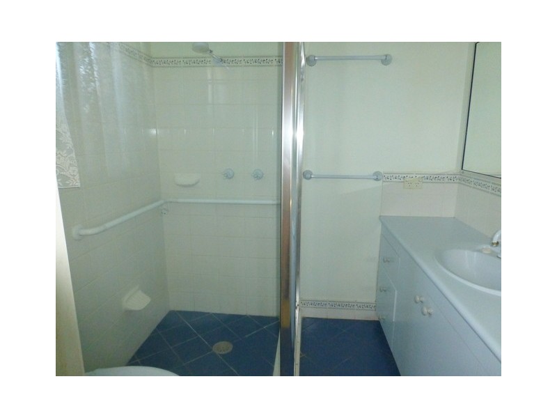 8 Glengowrie Close, Parkes NSW 2870