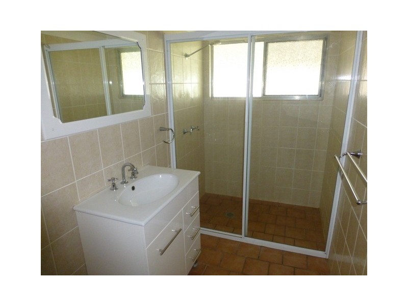 5 Evans Parade, Parkes NSW 2870