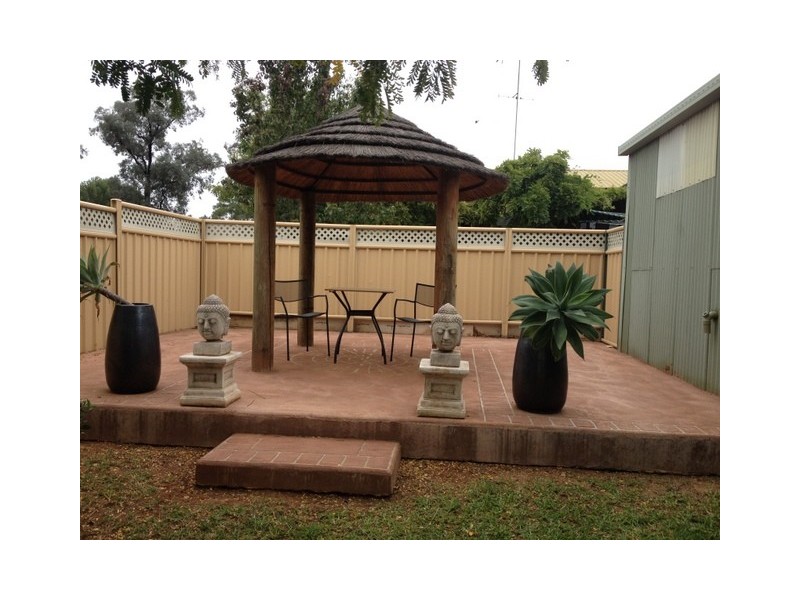 6 Basil Avenue, Parkes NSW 2870