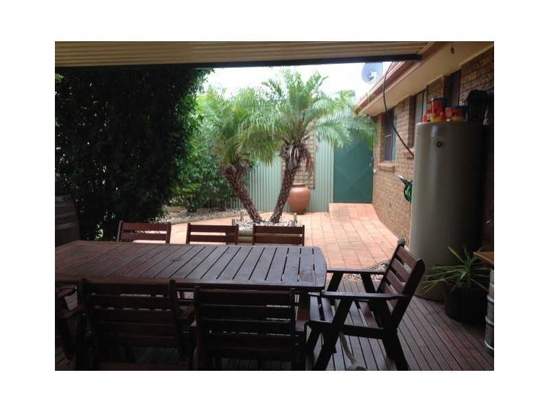 6 Basil Avenue, Parkes NSW 2870
