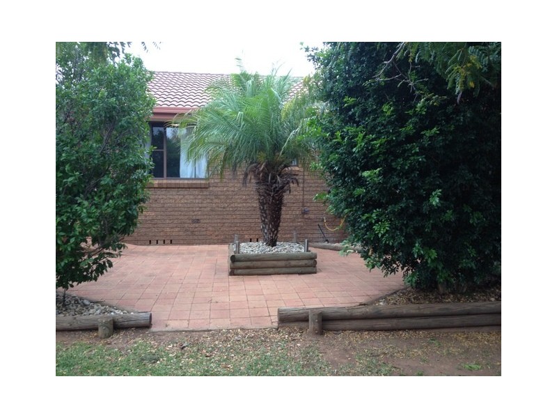 6 Basil Avenue, Parkes NSW 2870