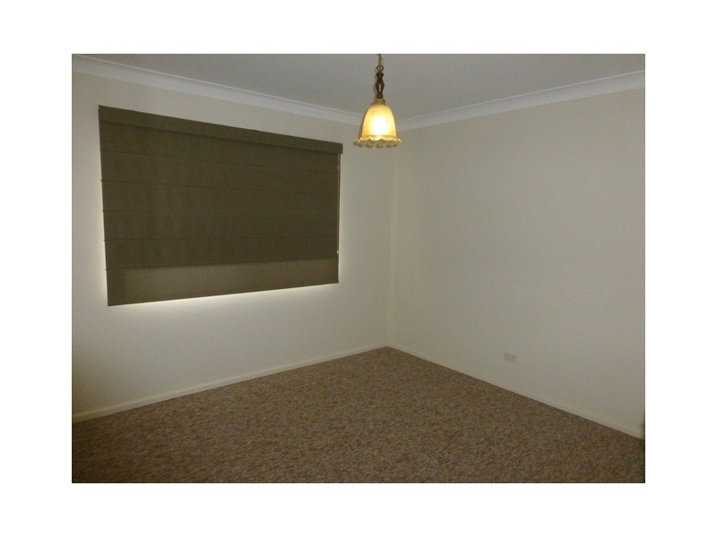 42 Molong Road, Parkes NSW 2870