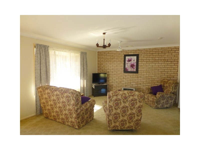 27 Webb Street, Parkes NSW 2870