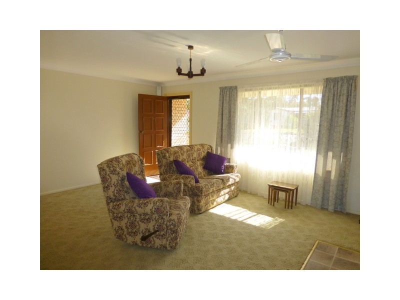 27 Webb Street, Parkes NSW 2870