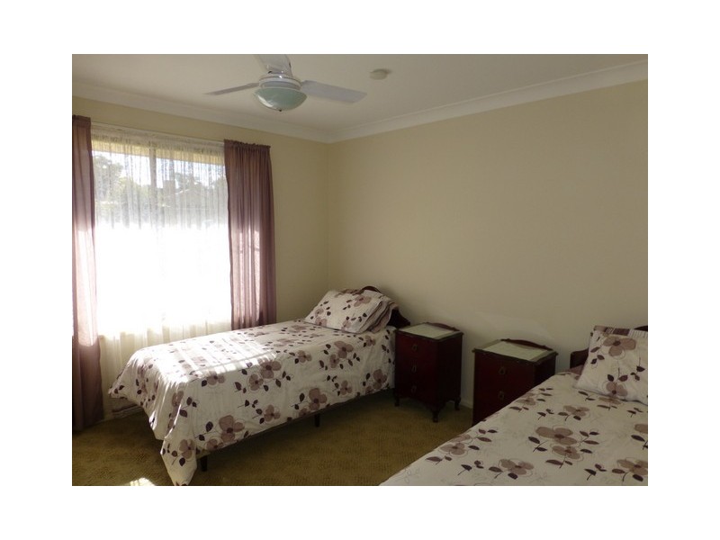 27 Webb Street, Parkes NSW 2870