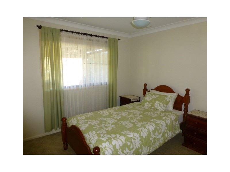 27 Webb Street, Parkes NSW 2870