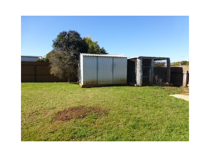 27 Webb Street, Parkes NSW 2870