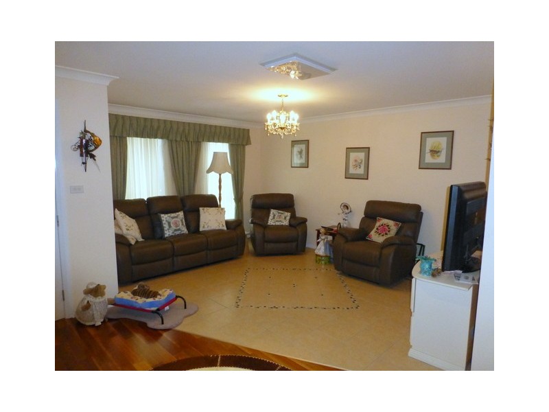 41 Flinders Street, Parkes NSW 2870