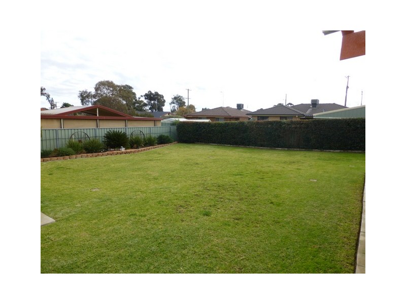 41 Flinders Street, Parkes NSW 2870