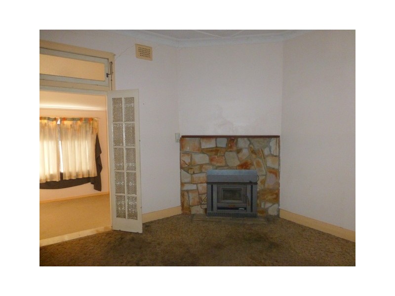 53 Albert Street, Parkes NSW 2870