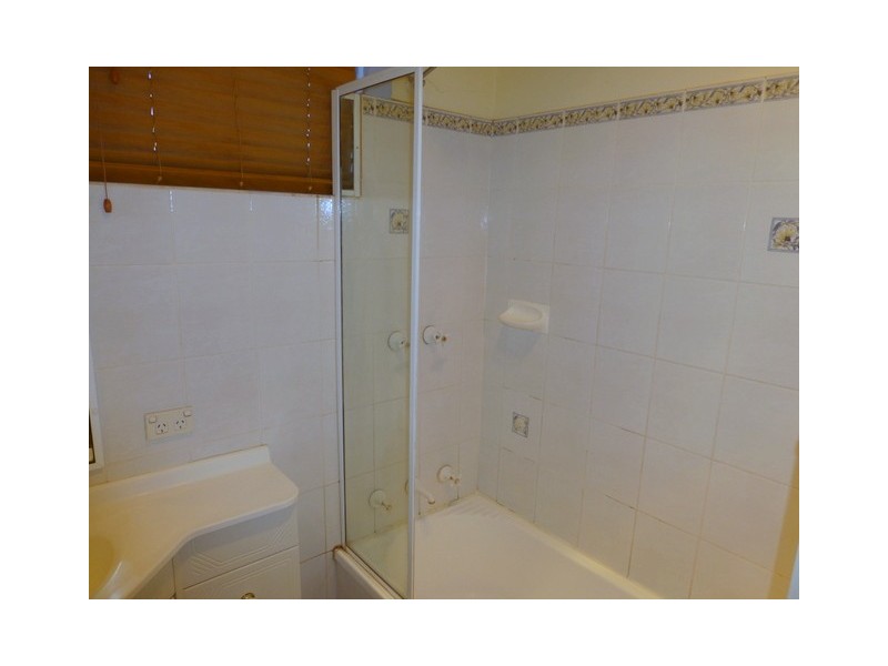 29 Orange Street, Parkes NSW 2870