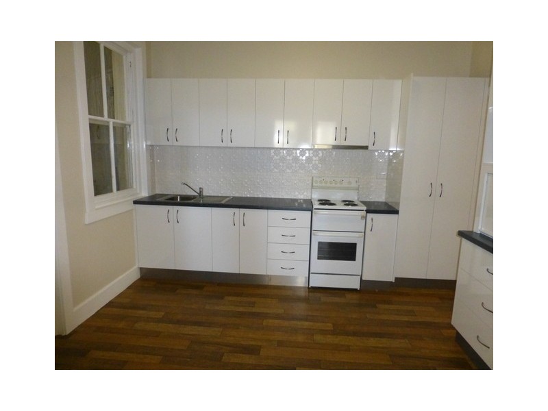 29 Orange Street, Parkes NSW 2870