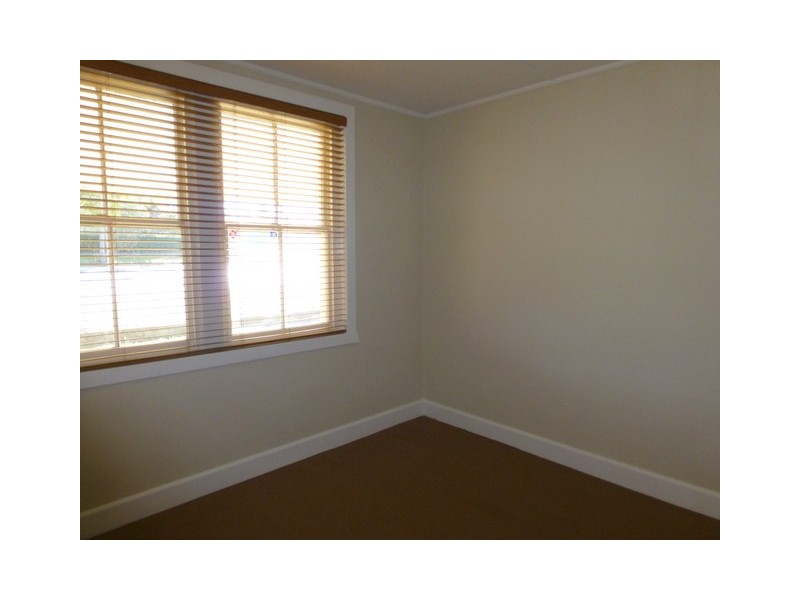 29 Orange Street, Parkes NSW 2870
