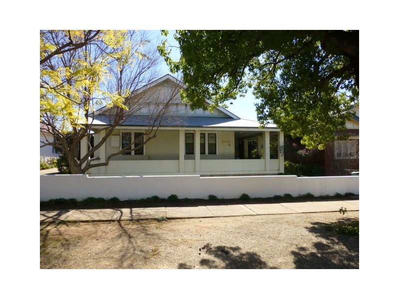 46 Church Street, Parkes NSW 2870