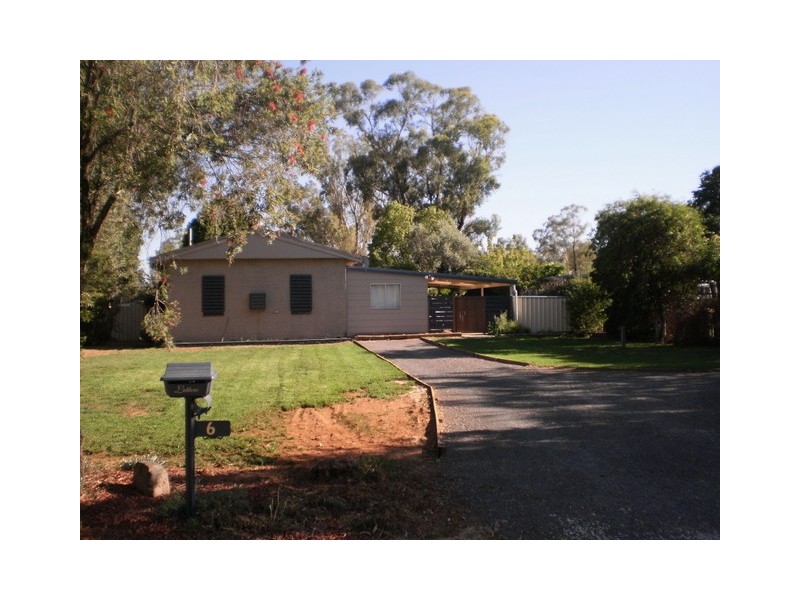 6 Kelly Road, Parkes NSW 2870