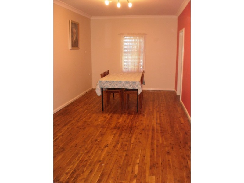 6 Kelly Road, Parkes NSW 2870