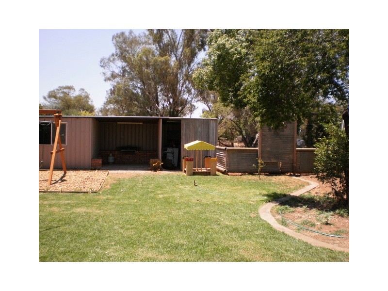 6 Kelly Road, Parkes NSW 2870