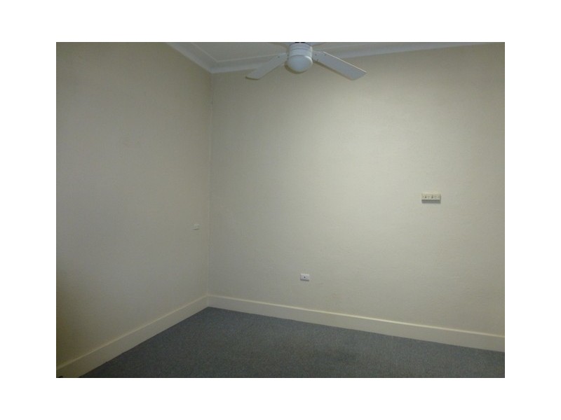 111 Currajong Street, Parkes NSW 2870