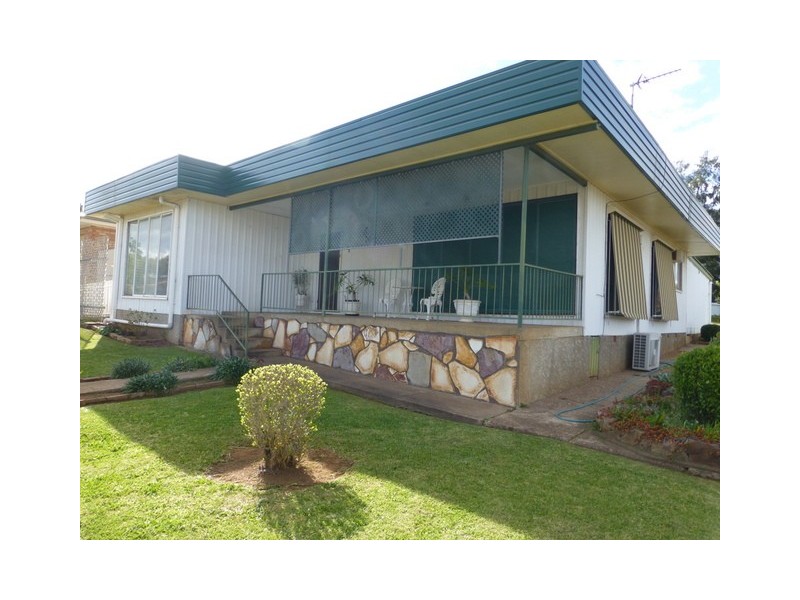 34 Reid Street, Parkes NSW 2870