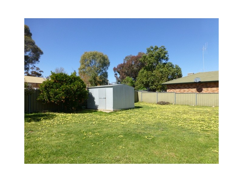13 Medlyn Street, Parkes NSW 2870