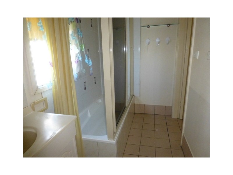 13 Medlyn Street, Parkes NSW 2870