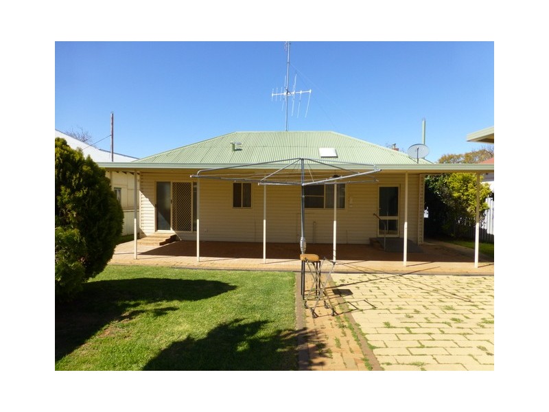 72 Mitchell Street, Parkes NSW 2870