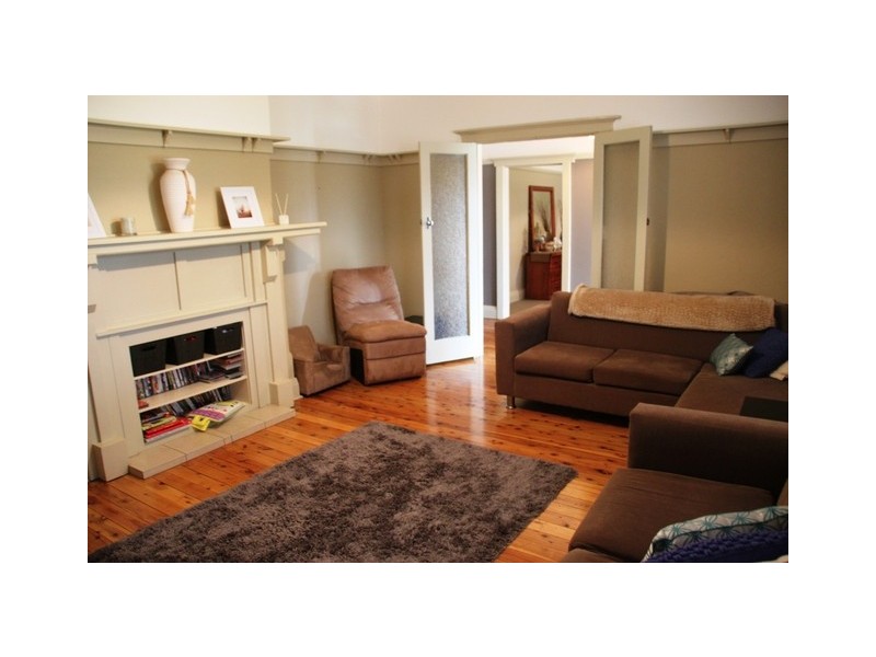 36 Close Street, Parkes NSW 2870