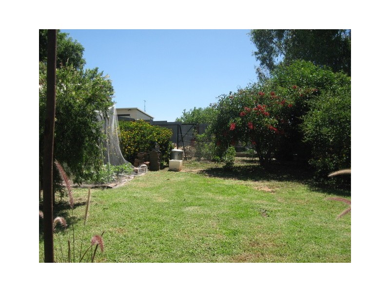 12 Howard Street, Parkes NSW 2870