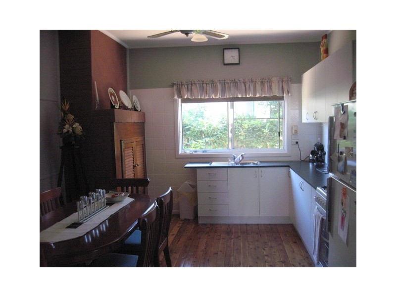 12 Howard Street, Parkes NSW 2870