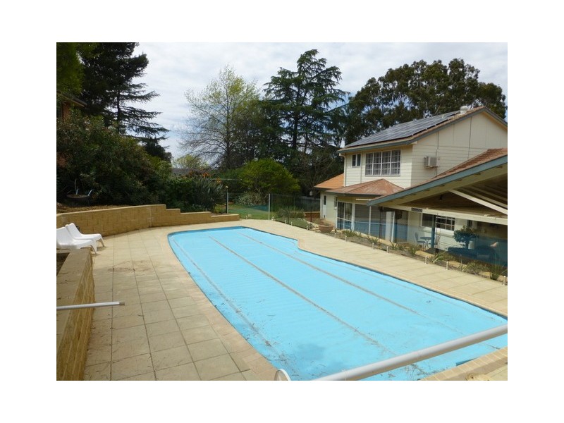 16 Molong Road, Parkes NSW 2870