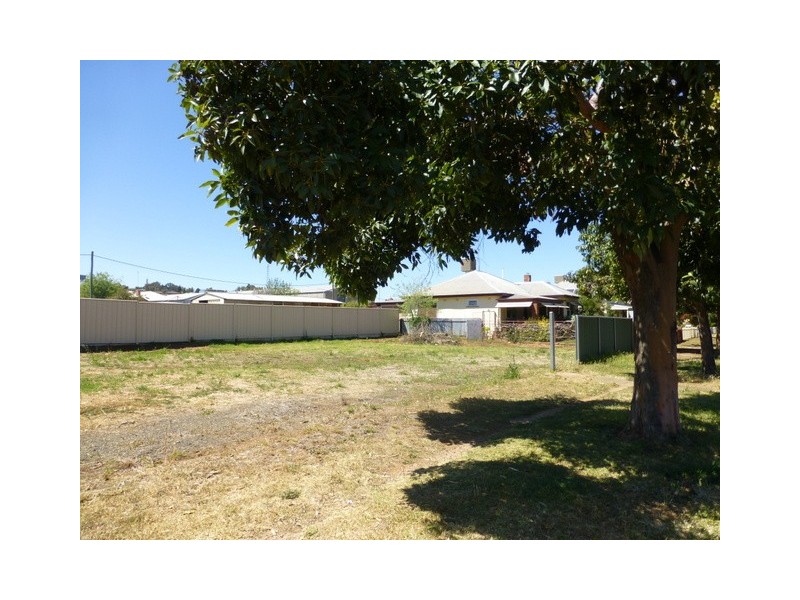 25 Victoria Street, Parkes NSW 2870