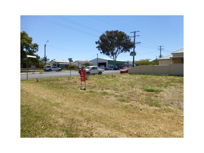 25 Victoria Street, Parkes NSW 2870