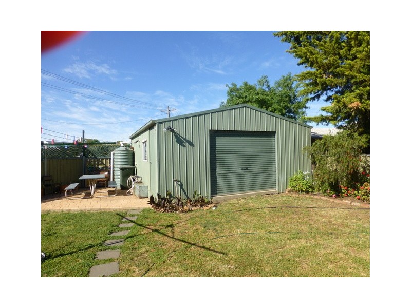 1 Brolgan Road, Parkes NSW 2870