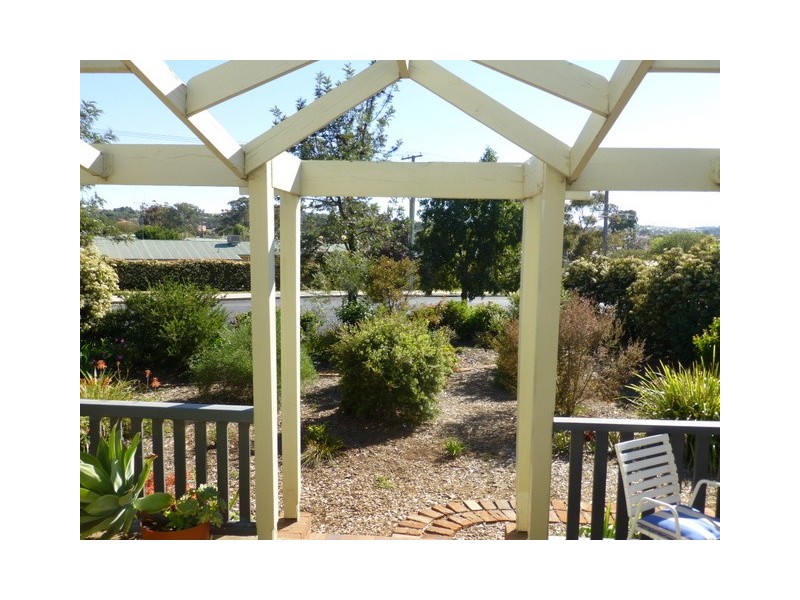 1 Brolgan Road, Parkes NSW 2870