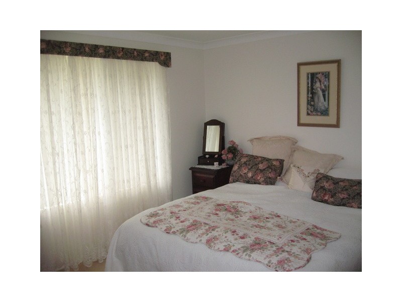 5 Guillan Place, Parkes NSW 2870