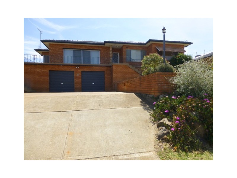 2 Jones Street, Parkes NSW 2870