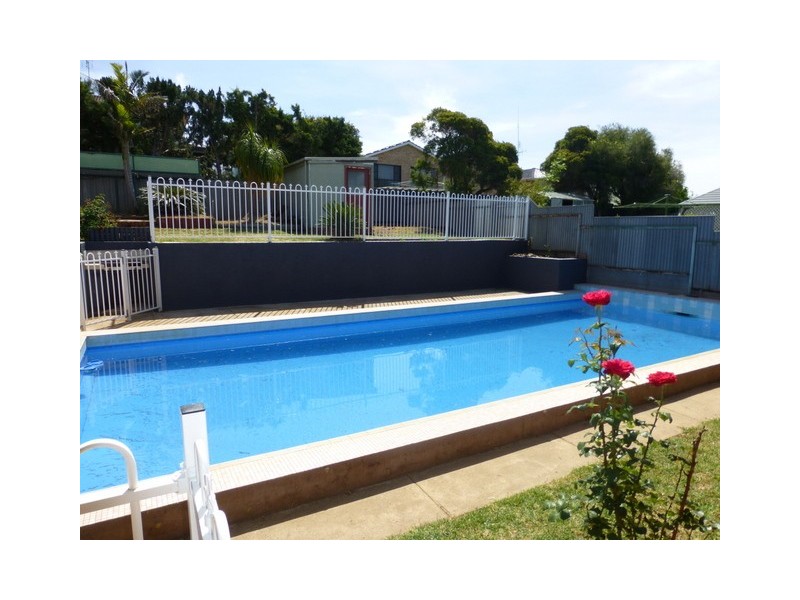 2 Jones Street, Parkes NSW 2870