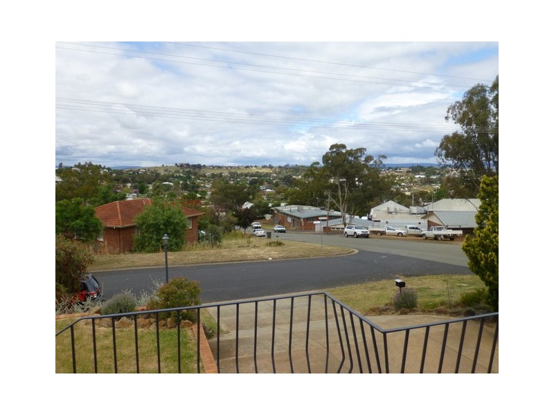 2 Jones Street, Parkes NSW 2870
