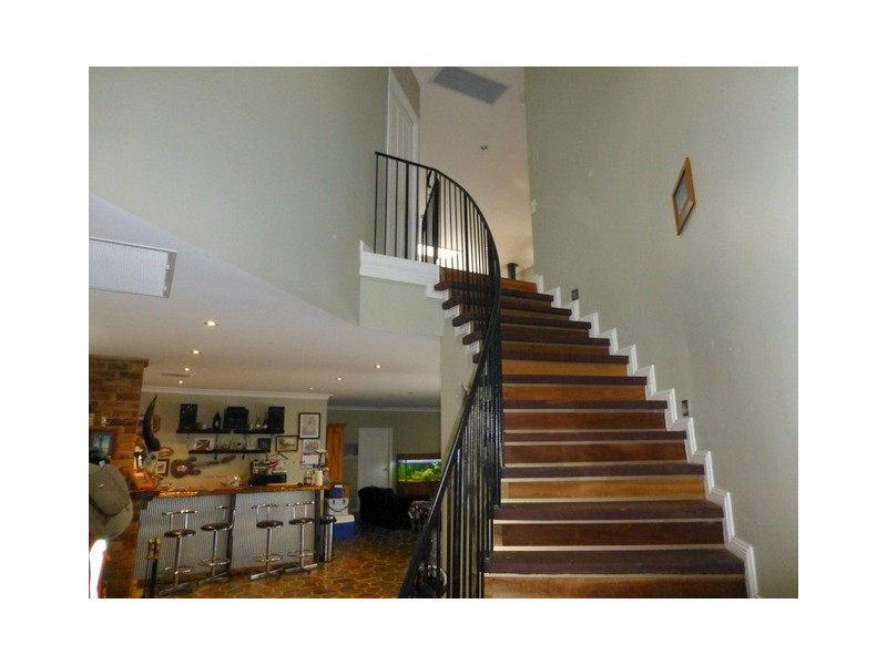 15 Glenwarrie Place, Parkes NSW 2870