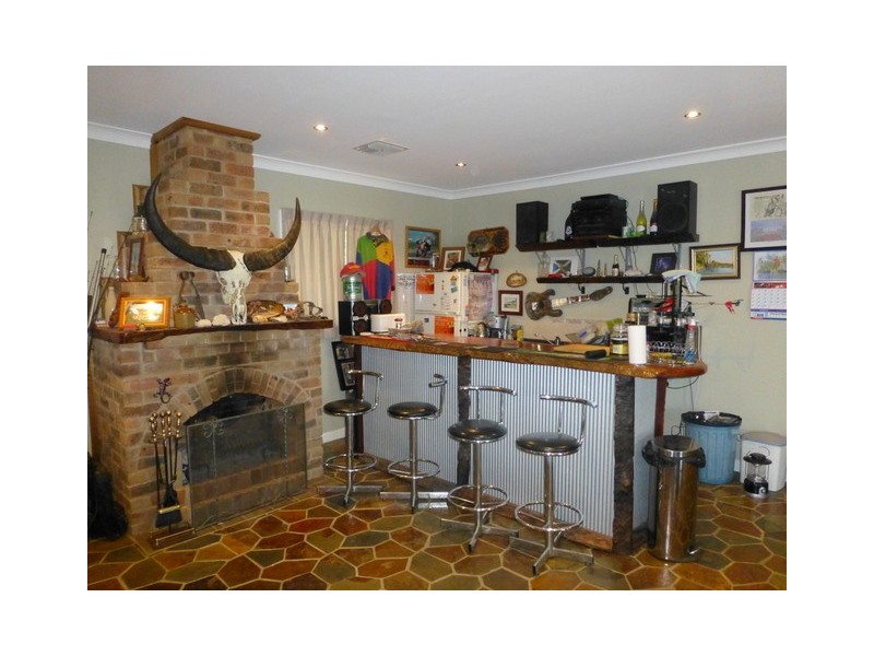 15 Glenwarrie Place, Parkes NSW 2870