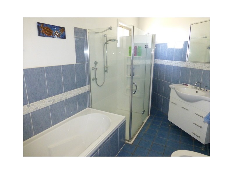 15 Glenwarrie Place, Parkes NSW 2870