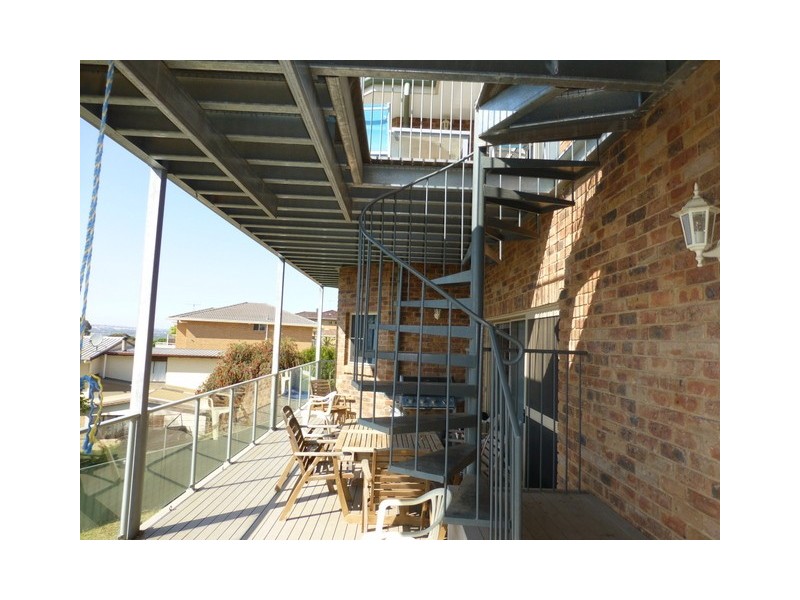 15 Glenwarrie Place, Parkes NSW 2870