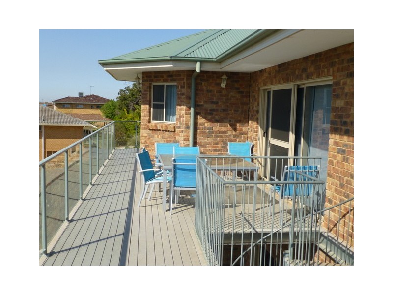 15 Glenwarrie Place, Parkes NSW 2870