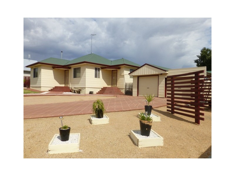 17-19 Callaghan Street, Parkes NSW 2870