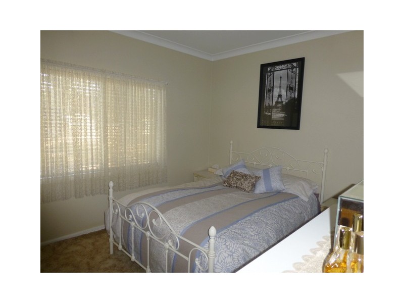 82 Woodward Street, Parkes NSW 2870